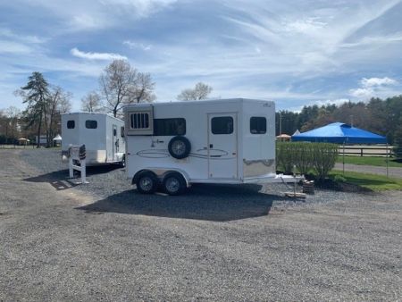 New 2025 Frontier Trailers 2h BP Horse Trailer