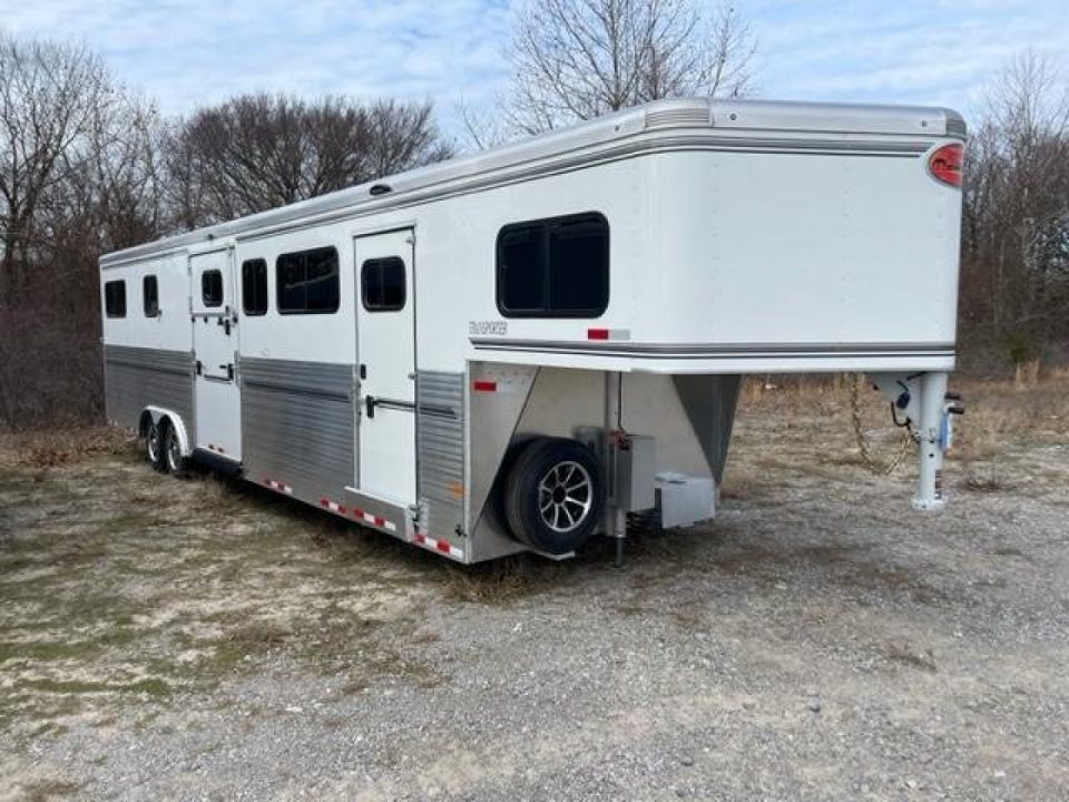 New 2023 Sundowner Trailers 6H/ head to head Horse Trailer