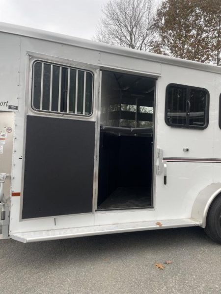 New 2024 Sundowner Trailers 3h Sportman GN Slant Stock / Stock Combo Trailer