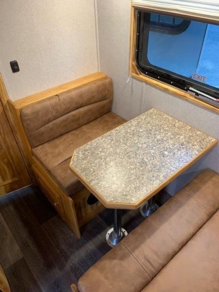 New 2027 Sundowner Trailers 206Sundowner Santa Fe 3H Slant With LQ Horse Trailer
