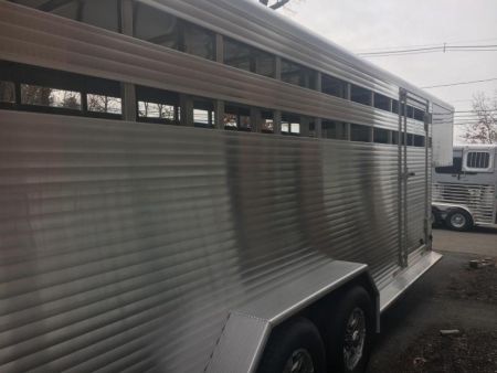 New 2023 Sundowner Trailers Rancher GN 720 Livestock Trailer