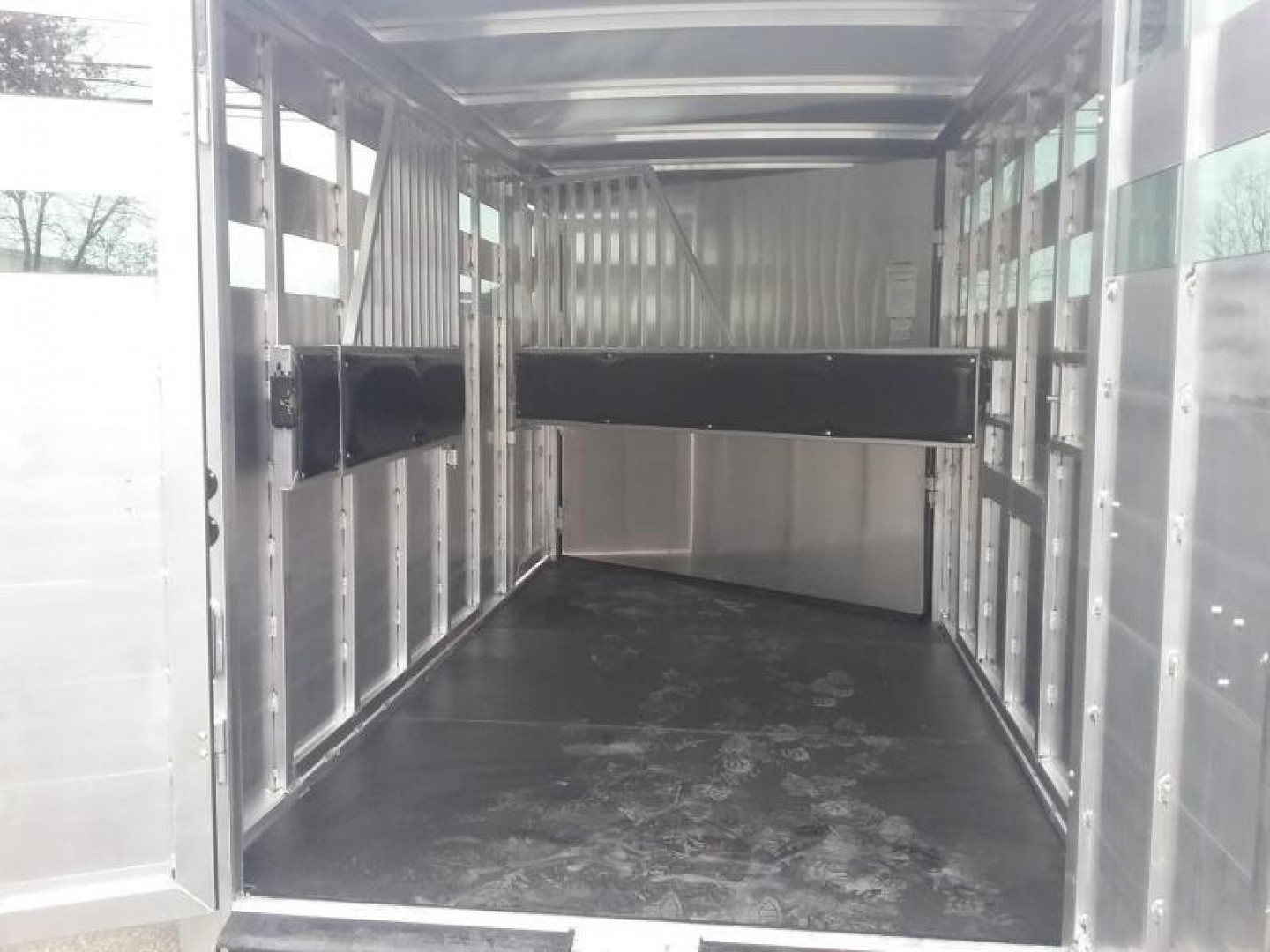 New 2024 Sundowner Trailers Stockman 2h Slant Combo BP Horse Trailer