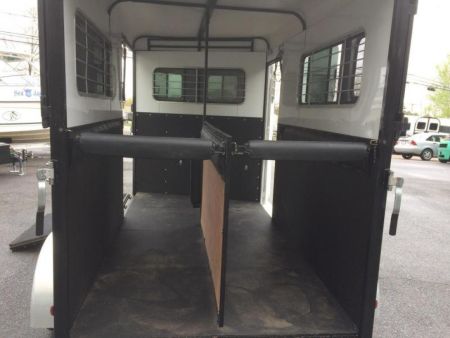 New 2023 Cotner Trailers Inc. Royal d/r side unload Horse Trailer