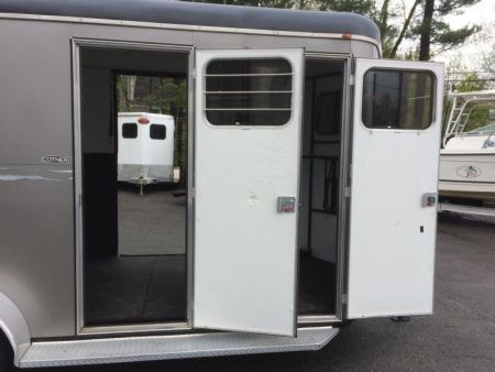 New 2023 Cotner Trailers Inc. Royal d/r side unload Horse Trailer