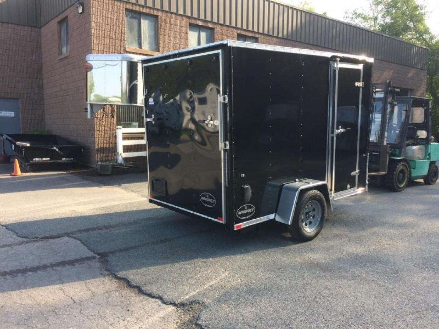New 2023 iTi Cargo Traile Enclosed Cargo Trailer