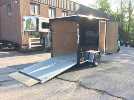 New 2023 iTi Cargo Traile Enclosed Cargo Trailer
