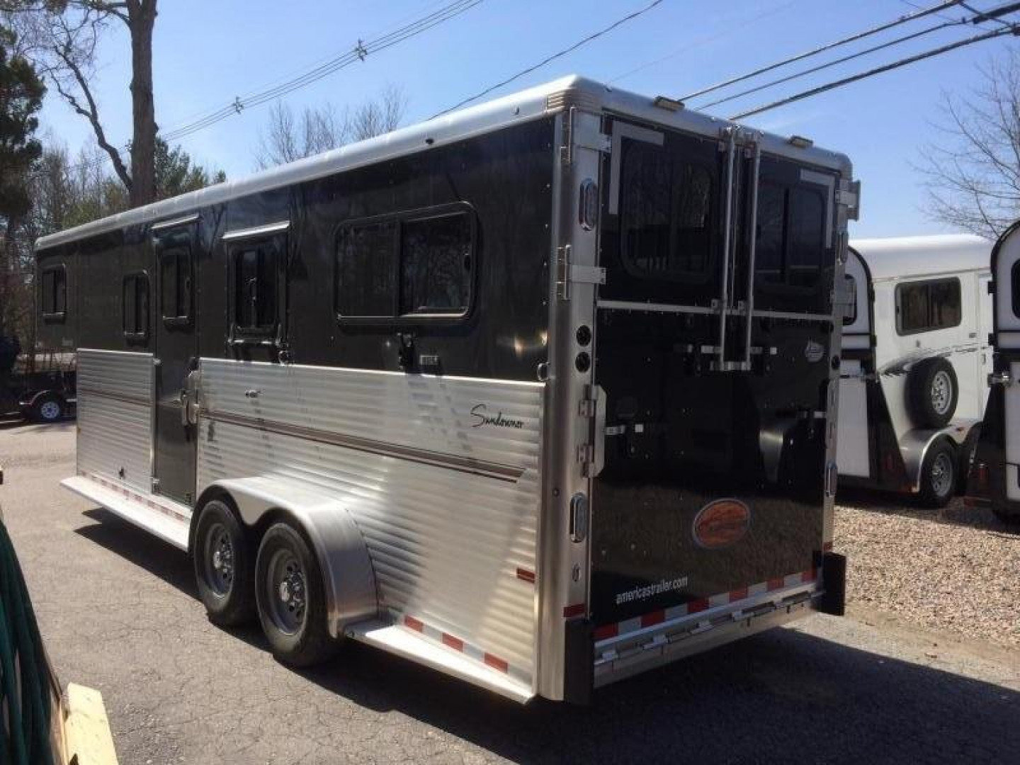 New 2027 Sundowner Trailers Yered Special Series Sundowner Horse Trailer