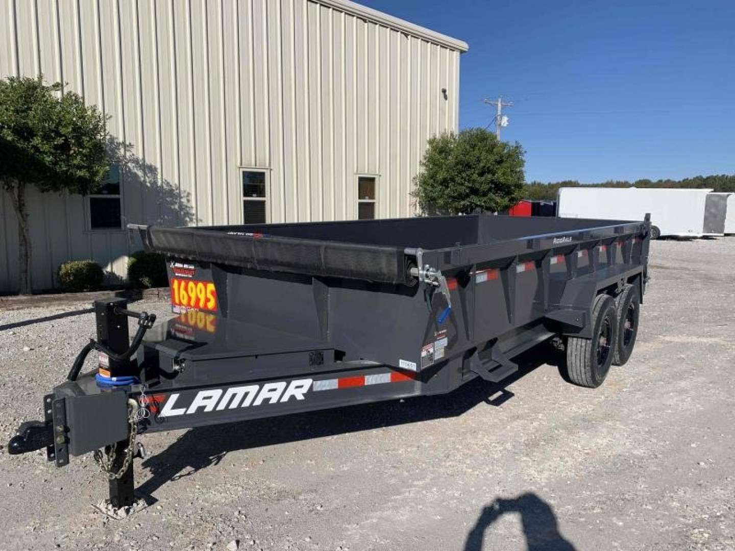 New LAMAR DUMP 83"X16'  16K