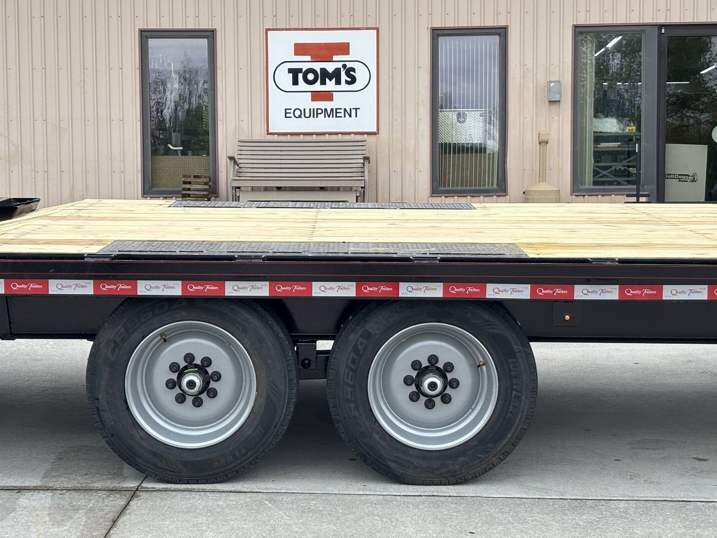 New 2025 Quality Trailers 23' Deckover (18' + 5' Dovetail) - Pro Series w/ 3 Lay Down Ramps - 17000# GVWR