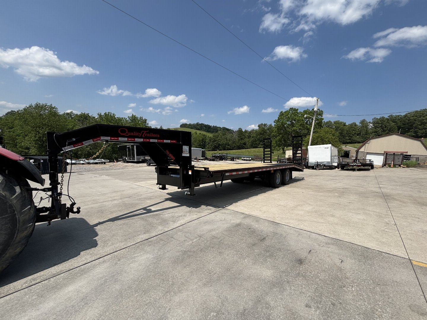 New 2027 Quality Trailers 25' Gooseneck (20' + 5' Dovetail) Pro Series Deckover Trailer - Tandem Dual - 25000# GVWR