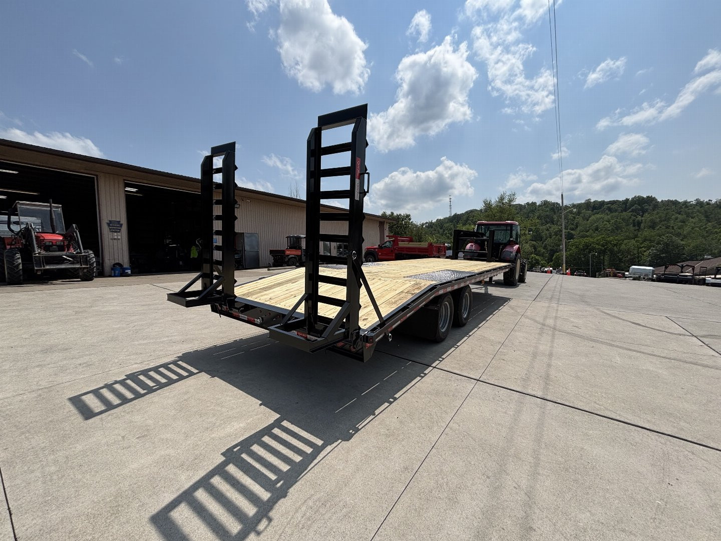 New 2027 Quality Trailers 25' Gooseneck (20' + 5' Dovetail) Pro Series Deckover Trailer - Tandem Dual - 25000# GVWR