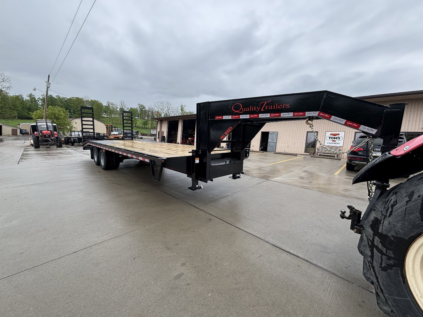 New 2027 Quality Trailers 25' Gooseneck (20' + 5' Pop Up Dove Tail) Pro Series - Tandem Dual - 25000# GVWR