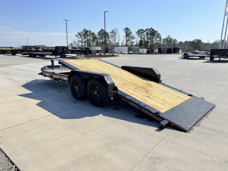 New 2025 Diamond C Trailers