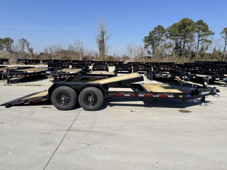 New 2025 Diamond C Trailers