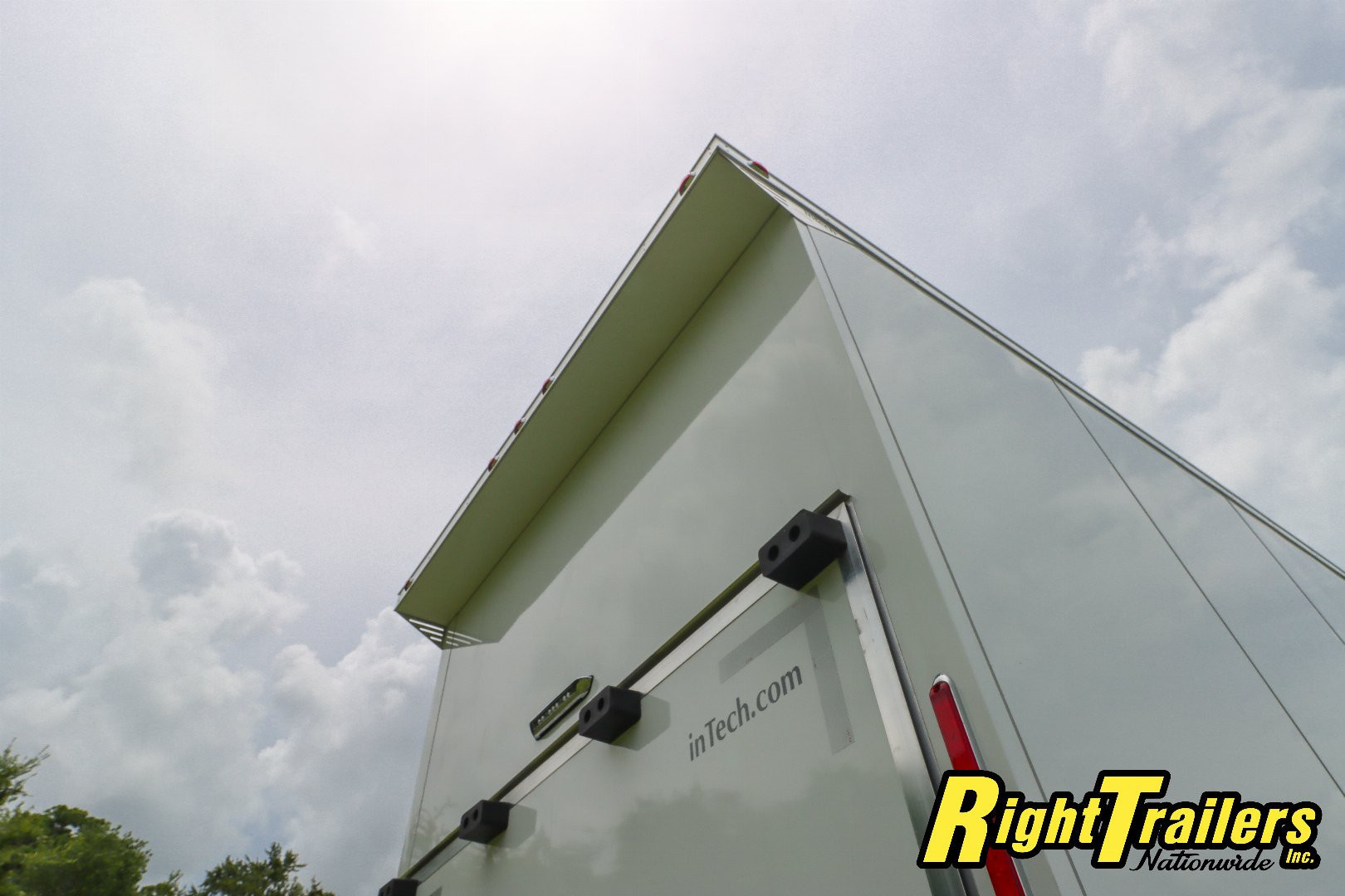 New 2026 inTech Trailers 8.5X28 Stacker