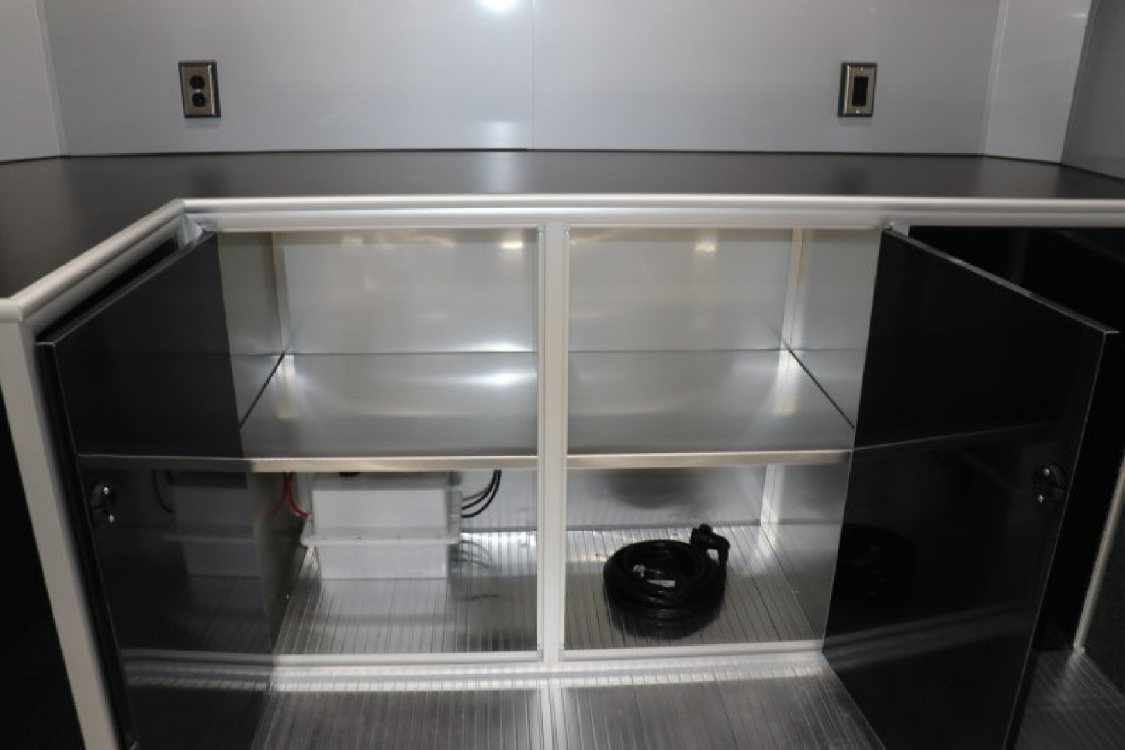 New inTech Trailers 8.5x28 Race Trailer