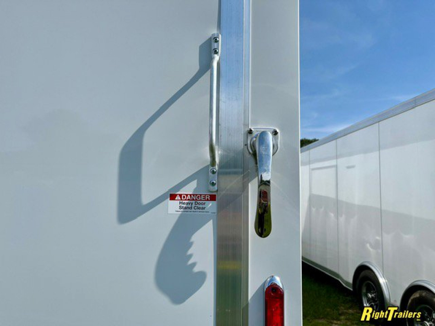 New 2027 inTech Trailers 8.5x32 Race Trailer Car / Racing Trailer