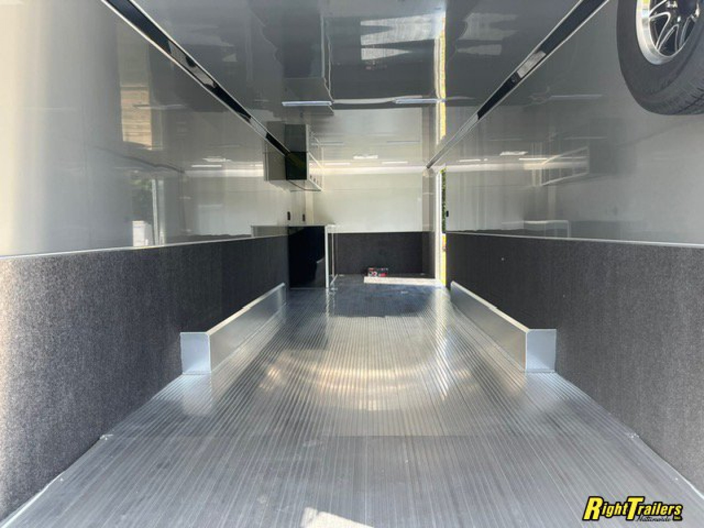 New 2027 inTech Trailers 8.5x32 Race Trailer Car / Racing Trailer