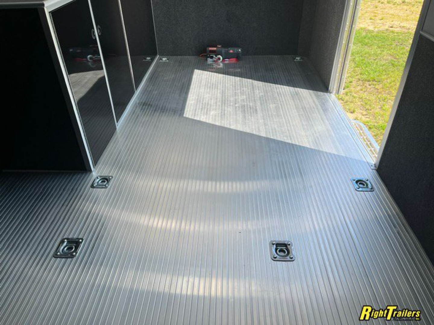 New 2027 inTech Trailers 8.5x32 Race Trailer Car / Racing Trailer