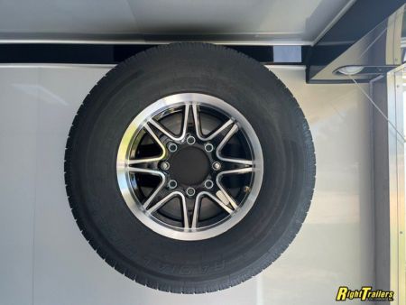 New 2027 inTech Trailers 8.5x32 Race Trailer Car / Racing Trailer