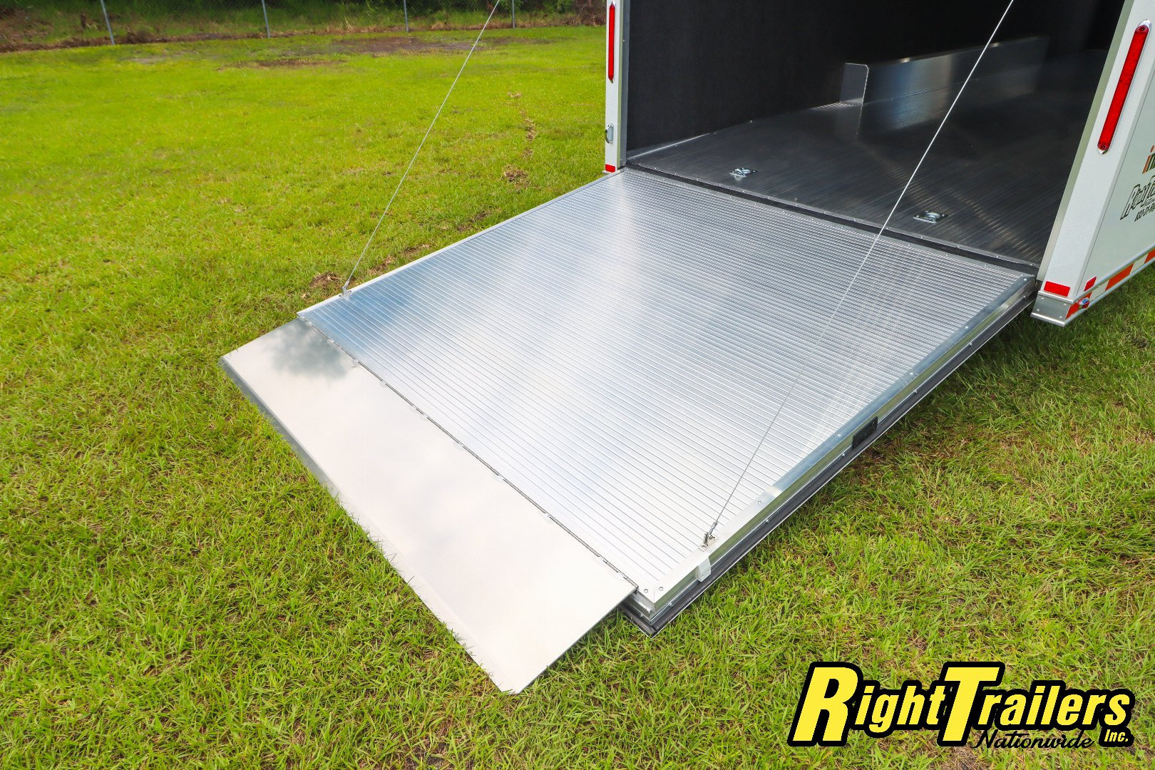 New 2027 inTech Trailers 8.5x32 Race Trailer Car / Racing Trailer