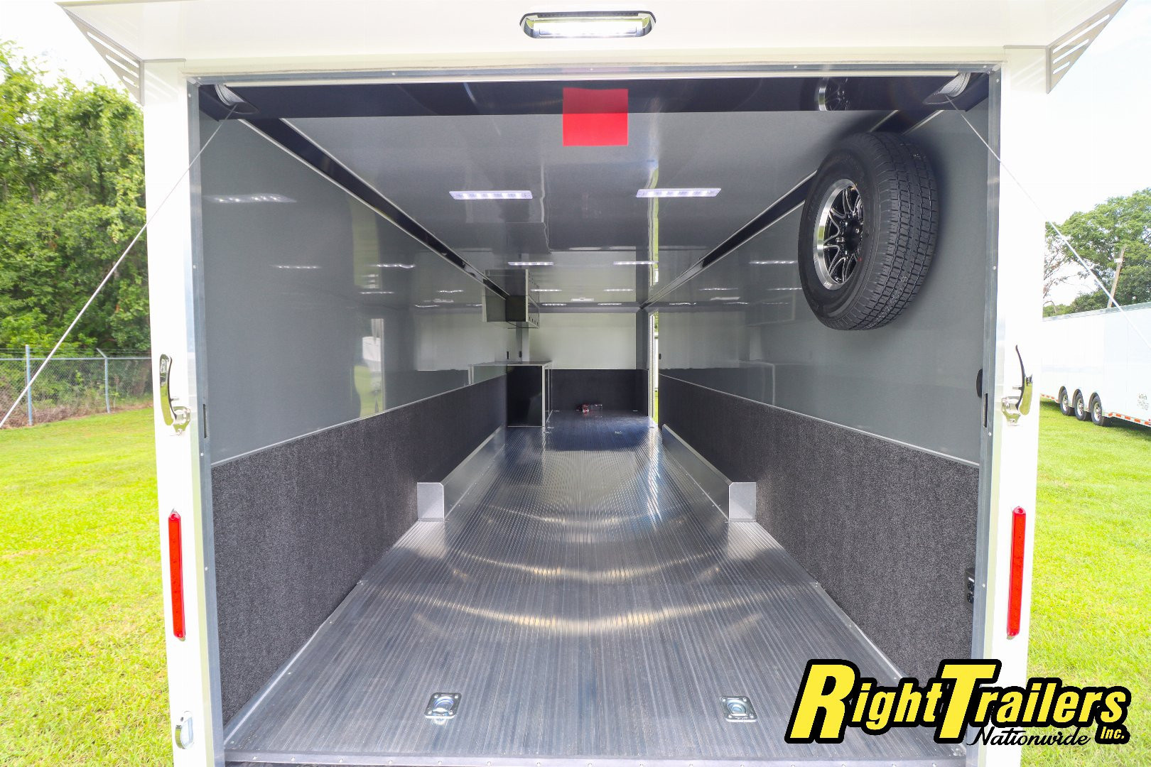 New 2027 inTech Trailers 8.5x32 Race Trailer Car / Racing Trailer