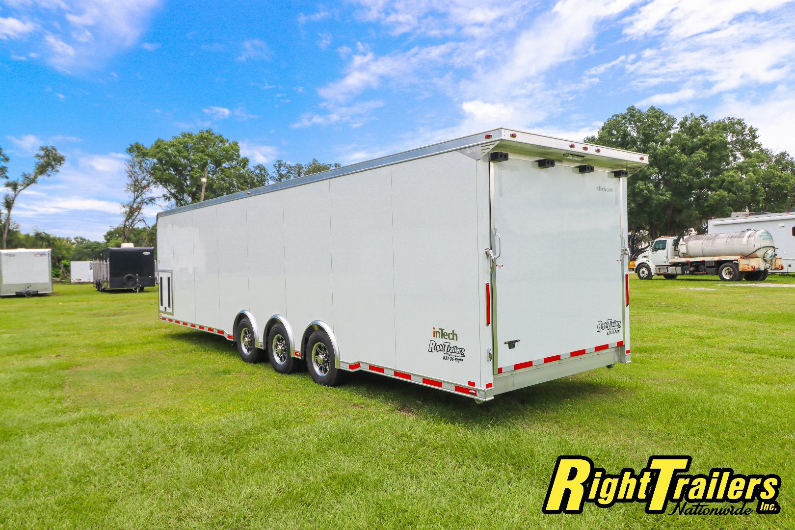 New 2027 inTech Trailers 8.5x32 Race Trailer Car / Racing Trailer