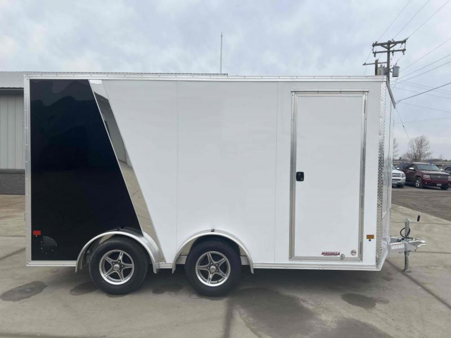 2024 E-Z Hauler photo 3