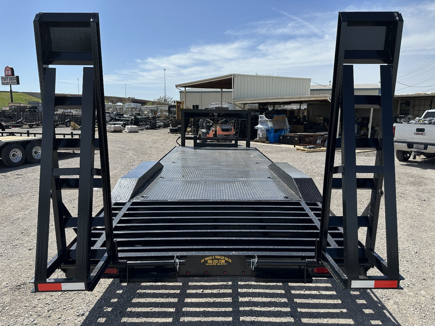 New 2026 Road Boss 102x24 Gooseneck Lowstyle Drive Over Fenders 8ks Equipment Trailer