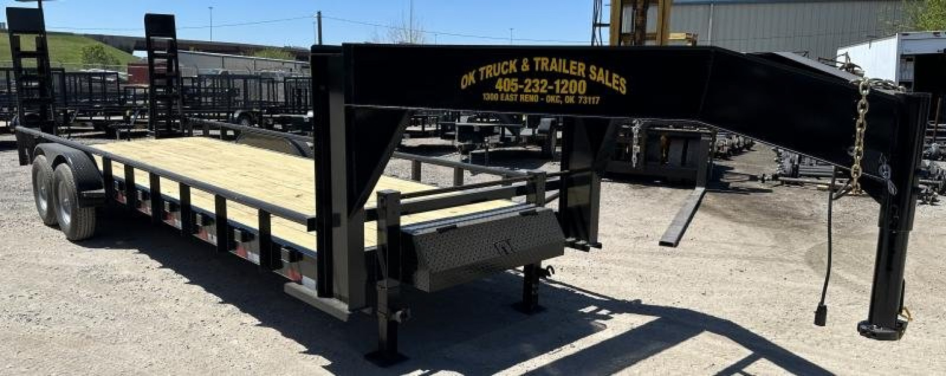 New 2026 Road Boss 83x24 Gooseneck Lowstyle Pipe rail Equipment Trailer