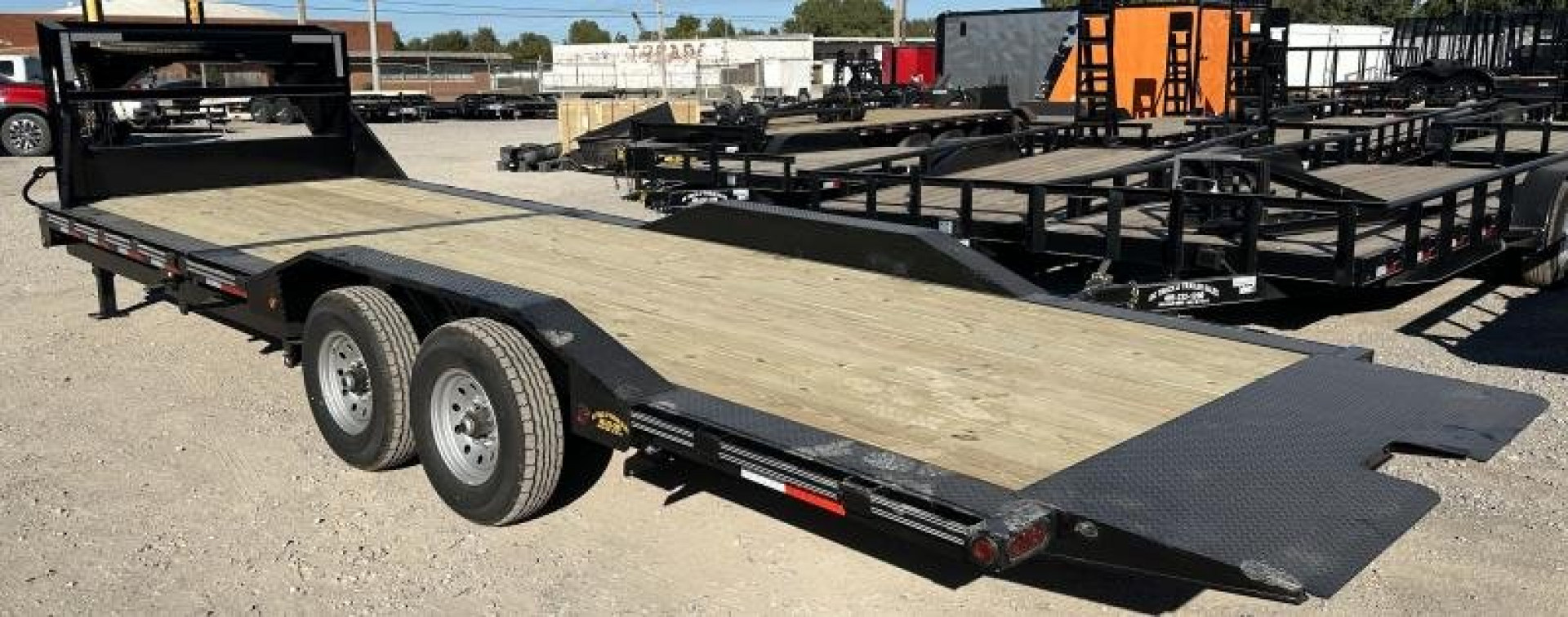 New 2026 East Texas Trailers 102"x24' Gooseneck Lowstyle Driver over fender Tilt Trailer