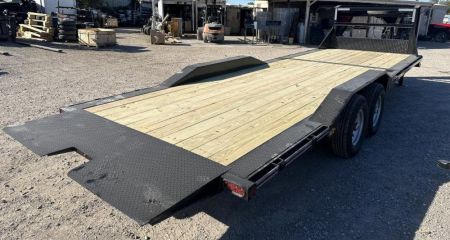New 2026 East Texas Trailers 102"x24' Gooseneck Lowstyle Driver over fender Tilt Trailer