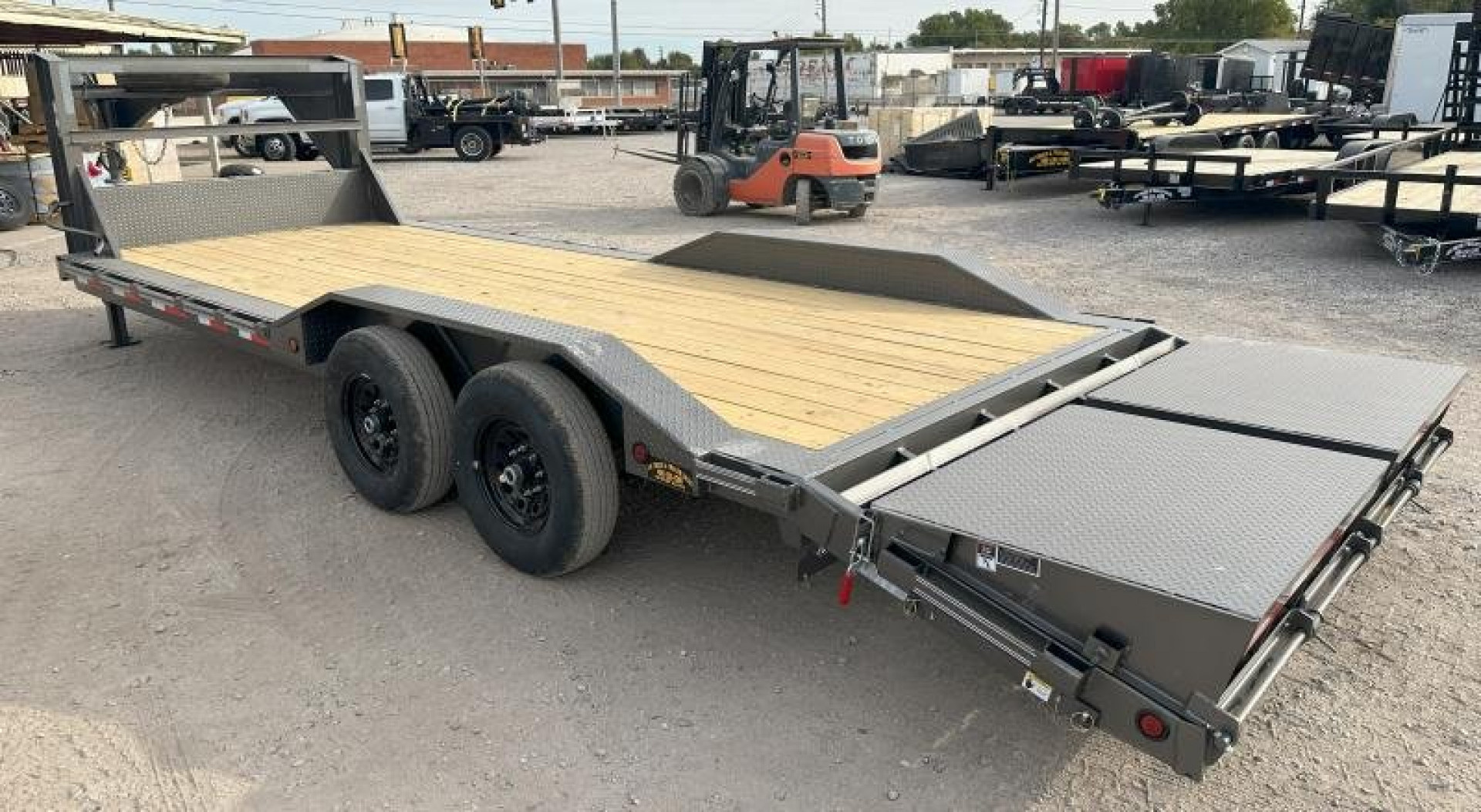 New 2025 East Texas Trailers 102" x 24' Tandem Axle Gooseneck Lowstyle with Mini Macho Dove Equipment Trailer