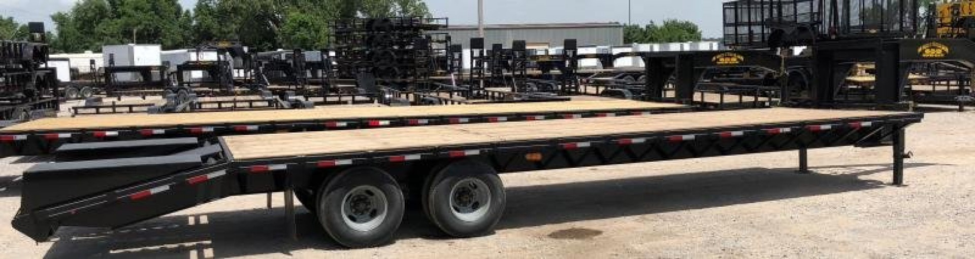 New 2026 Road Boss 32'Tandem Dual Gooseneck with COMBO dove tail Equipment Trailer