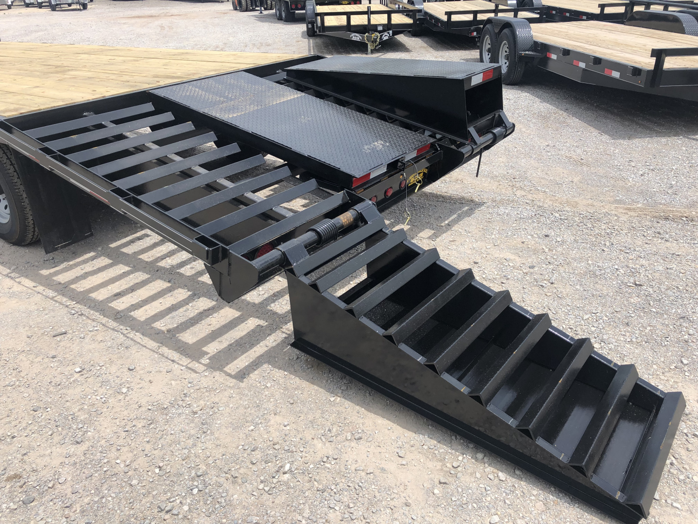 New 2026 Road Boss 32'Tandem Dual Gooseneck with COMBO dove tail Equipment Trailer