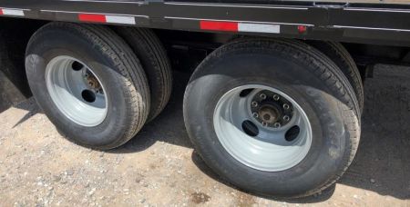 New 2026 Road Boss 32'Tandem Dual Gooseneck with COMBO dove tail Equipment Trailer