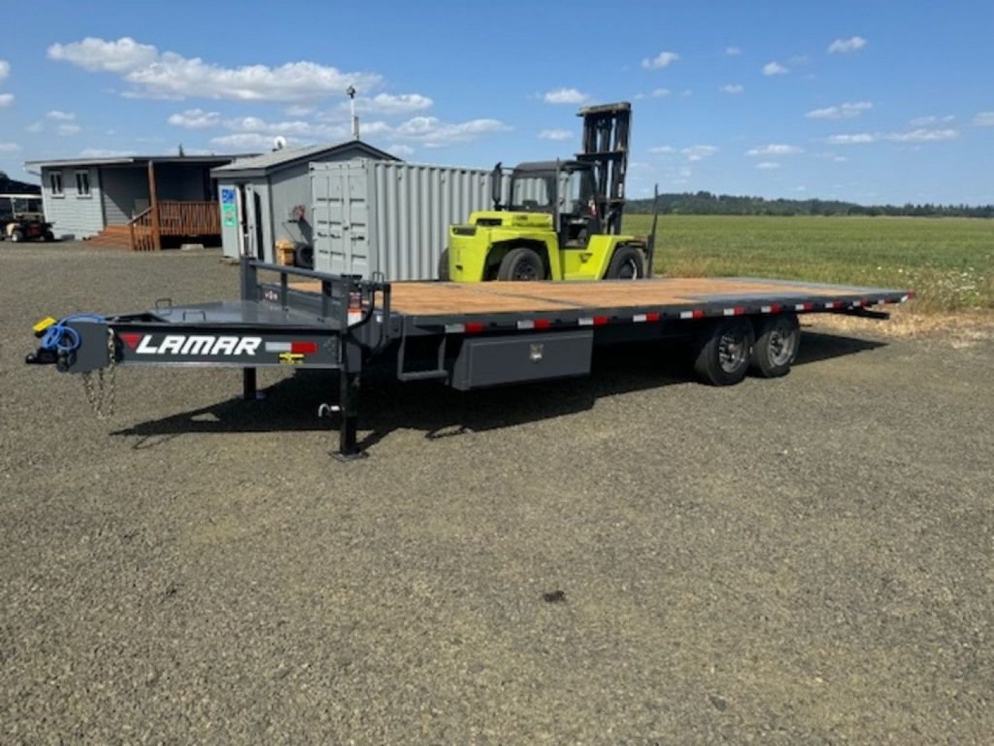 New 2025 Lamar Trailers F8 102" x 24' 16K