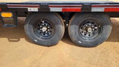 New 2025 Diamond C Trailers DEC20X102 Equipment Trailer