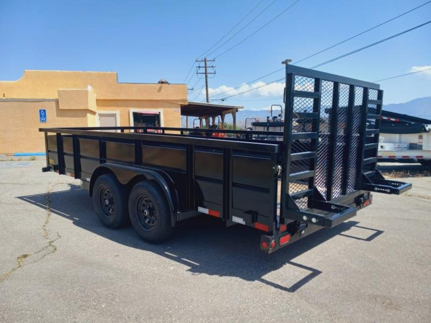 2023 Equipment Flatbed Trailer photo 2