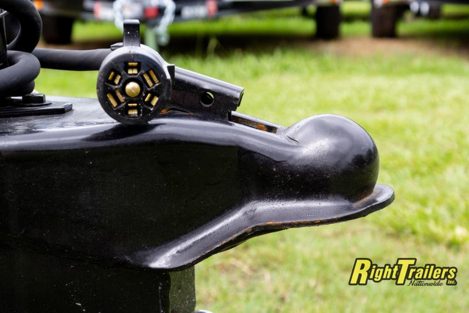 New 8.5x30 Cargo Mate Racing Trailer GAEL8.530TA4