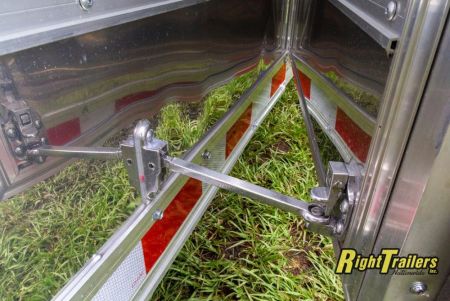 New 8.5x30 Cargo Mate Racing Trailer GAEL8.530TA4