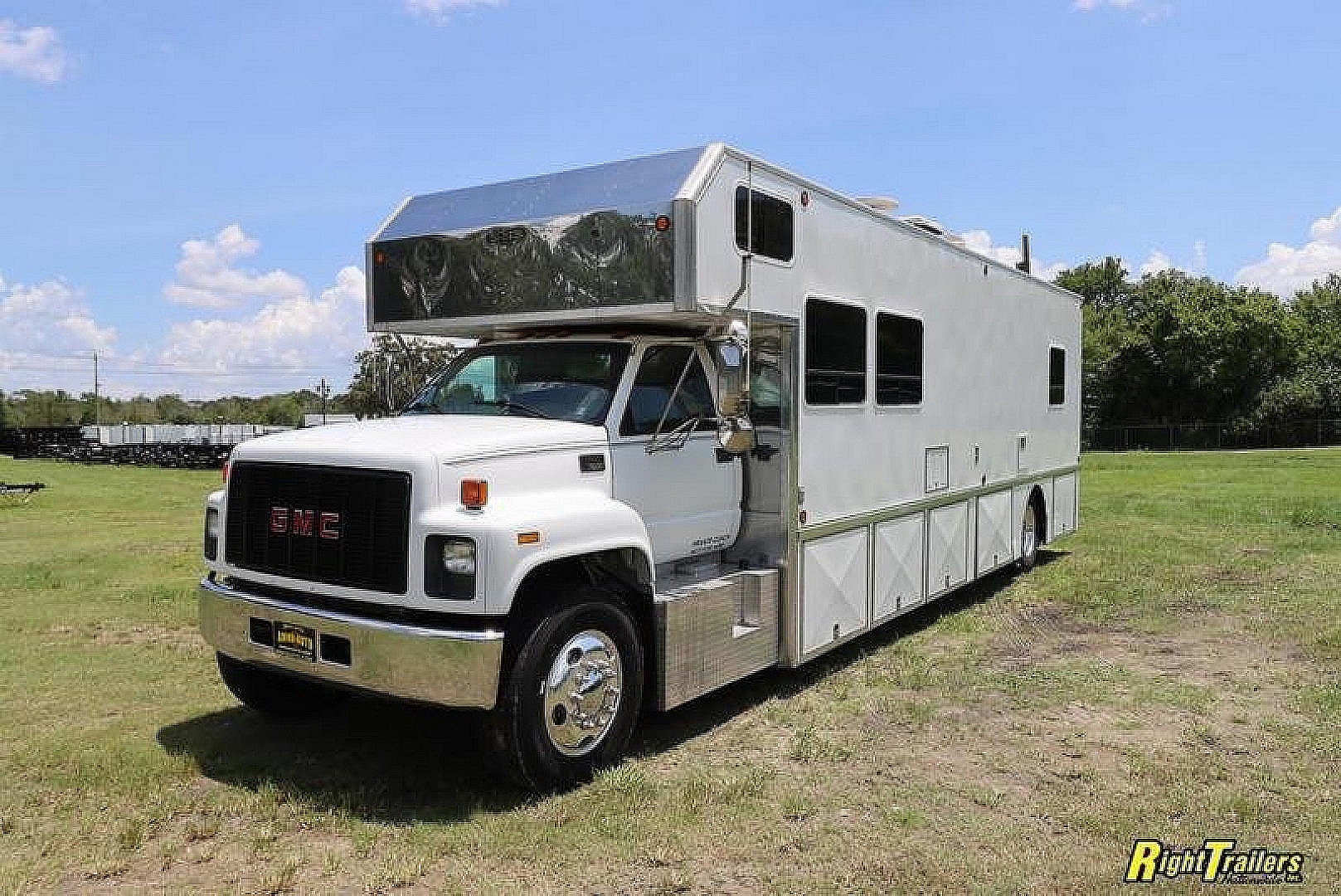Used 2000 GMC MOTORCOACH