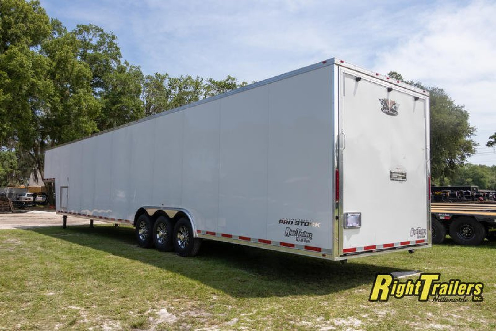 New Vintage Trailers P848G Car / Racing Trailer