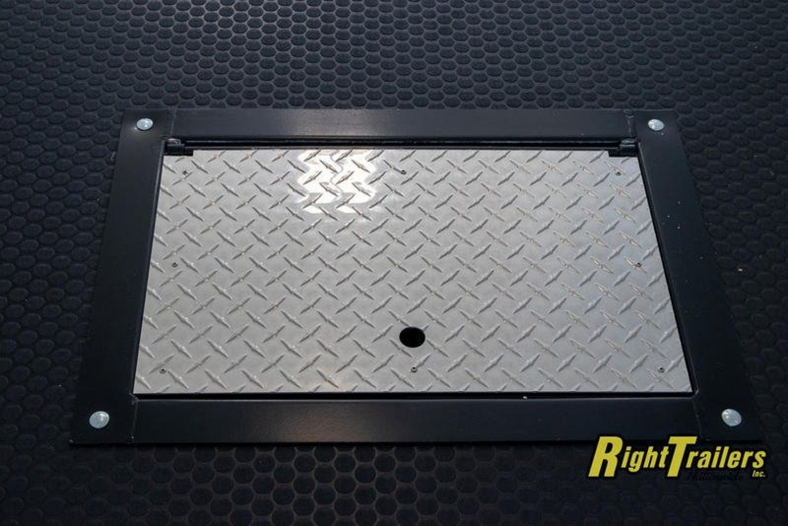 New Vintage Trailers P848G Car / Racing Trailer