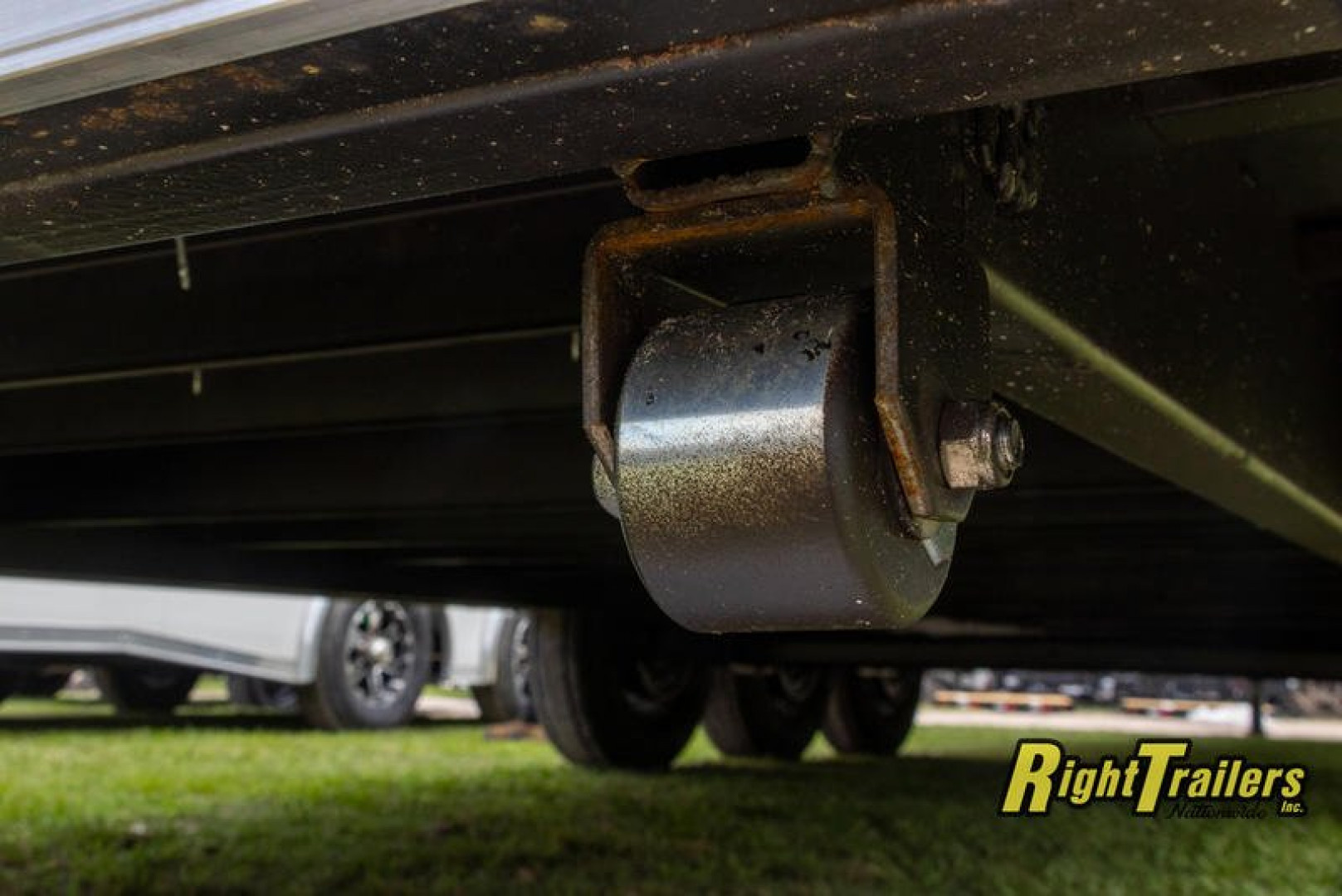 New Vintage Trailers P848G Car / Racing Trailer