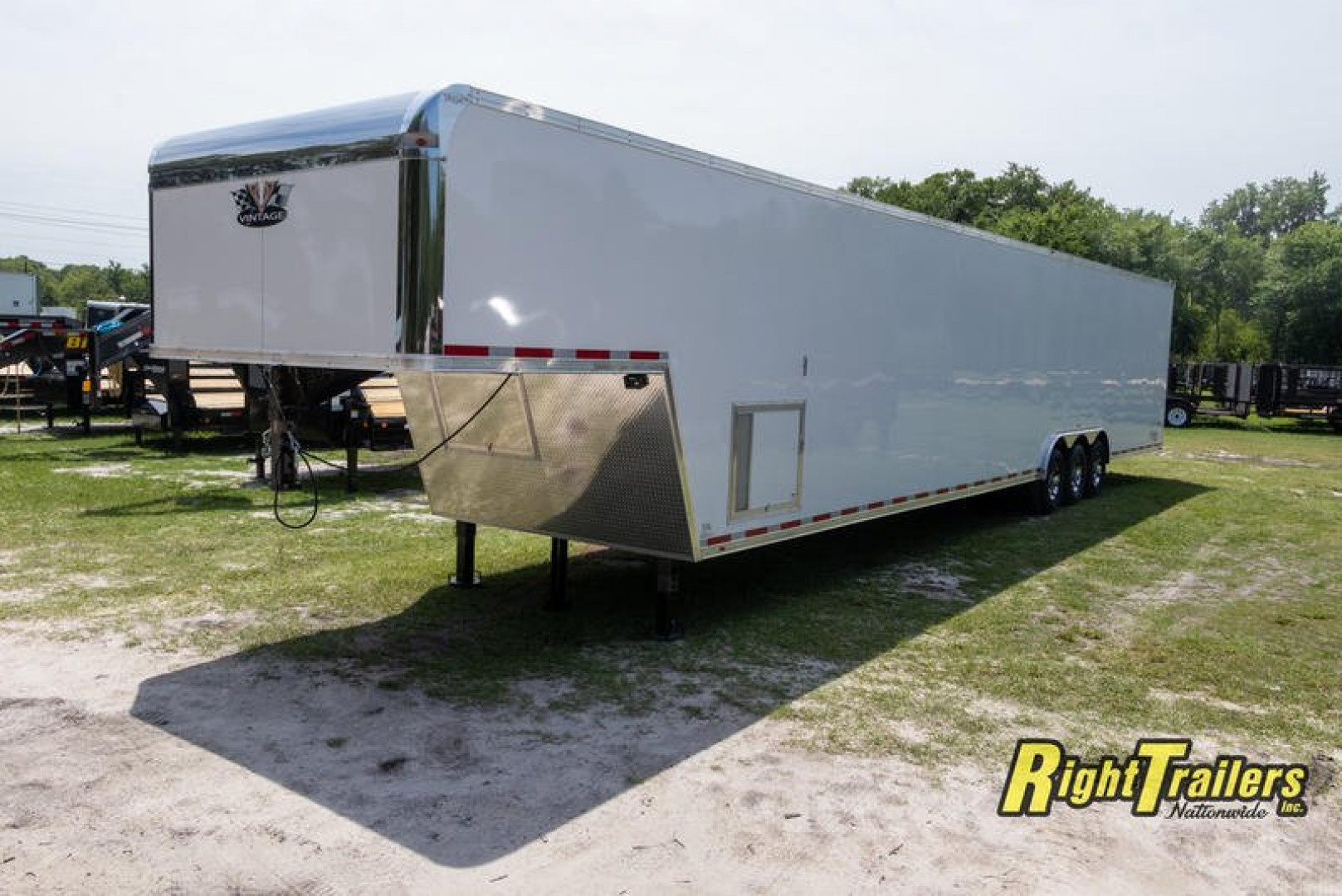 New Vintage Trailers P848G Car / Racing Trailer