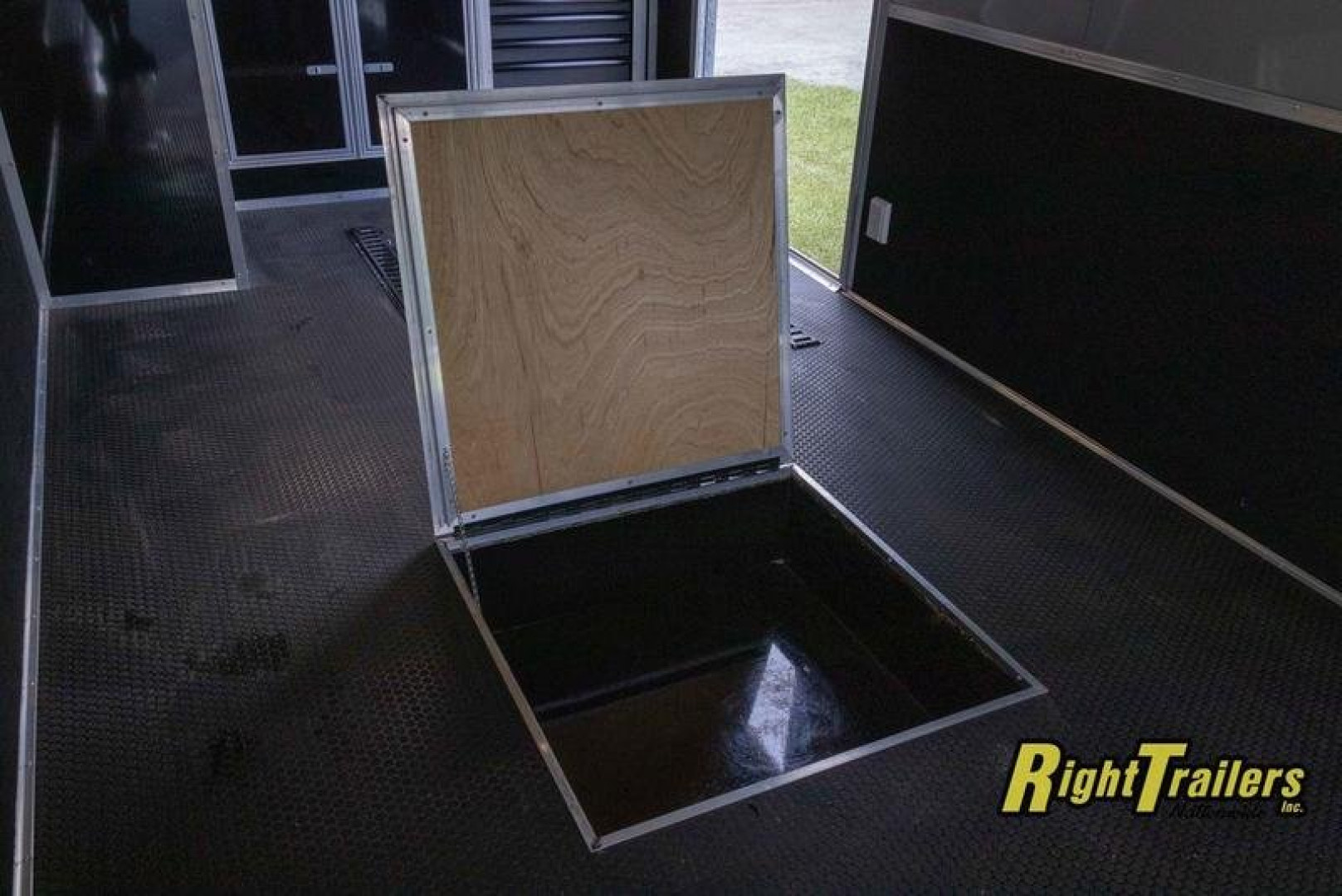 New 8.5x34 Vintage Pro Stock Series Race Trailer P834