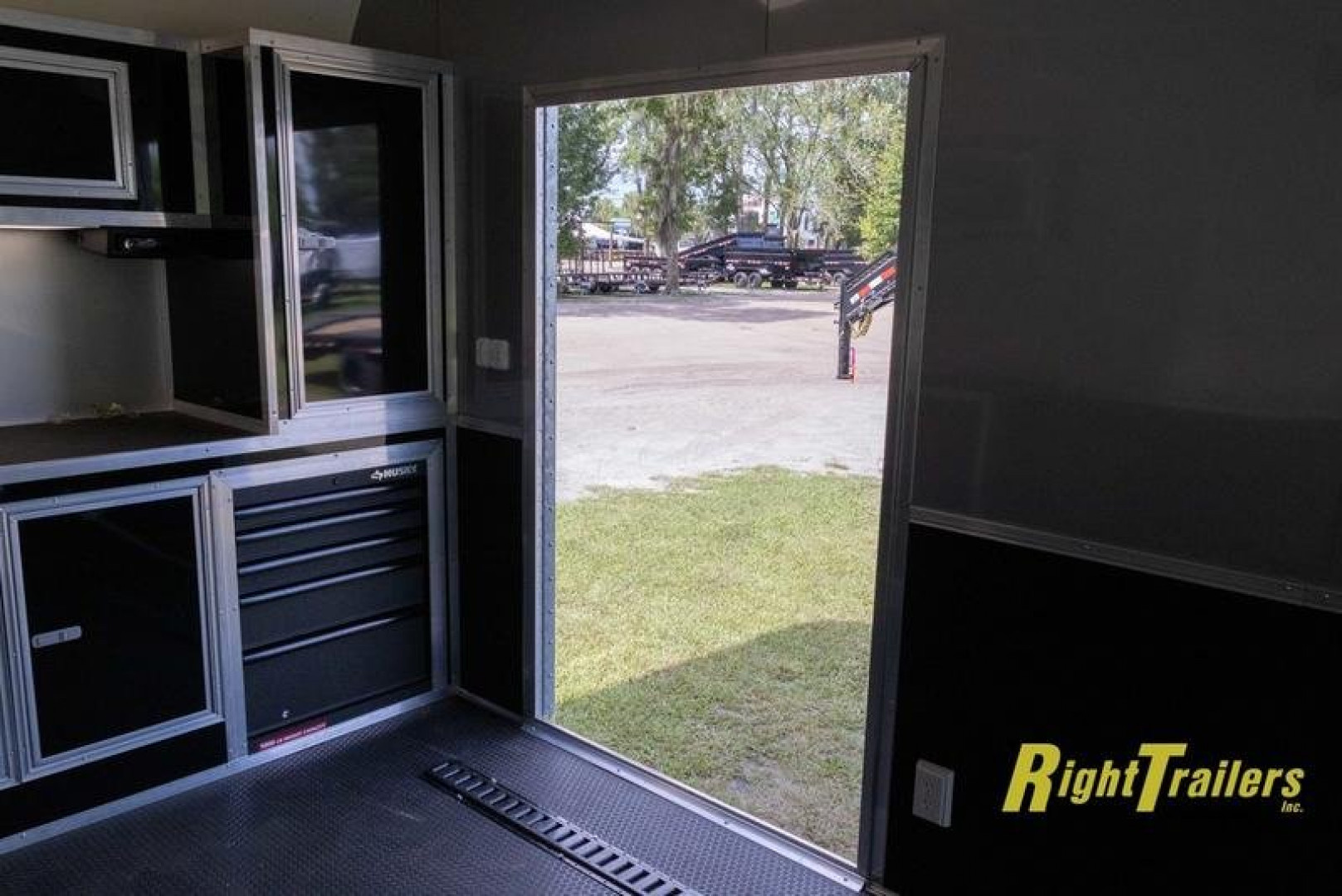 New 8.5x34 Vintage Pro Stock Series Race Trailer P834