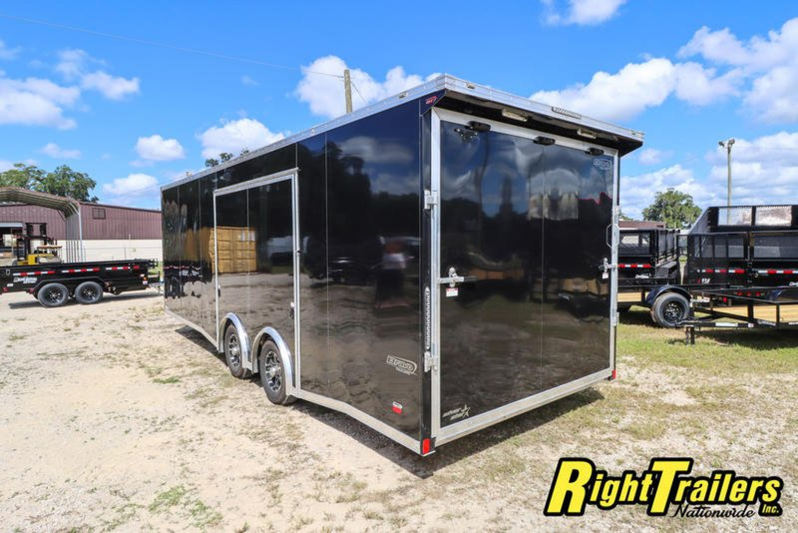 New 2022 8.5x24 Bravo Race Trailer SSA8524TA3