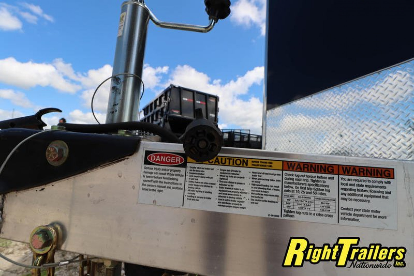 New 2022 8.5x24 Bravo Race Trailer SSA8524TA3